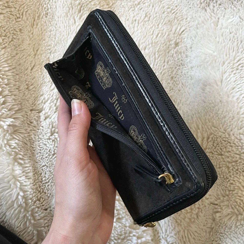 Juicy Couture this authentic